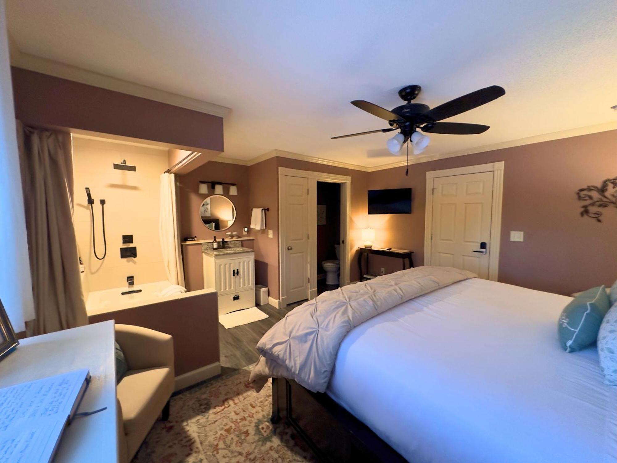 Inn On Lake Wissota Chippewa Falls Esterno foto